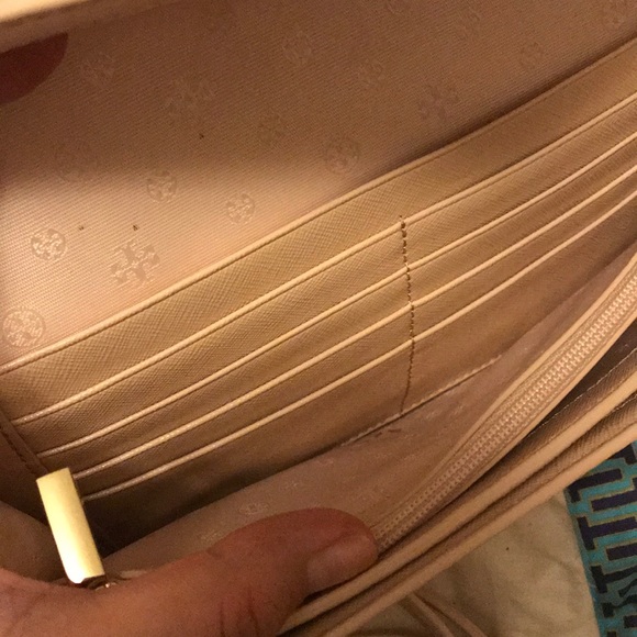 Tory Burch Wallet on Chain - Picture 15 of 15